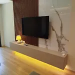Apartment Sunhill Spacious 2 Bedroom Luxury Tirana