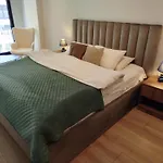 Sunhill Spacious 2 Bedroom Luxury * Tirana