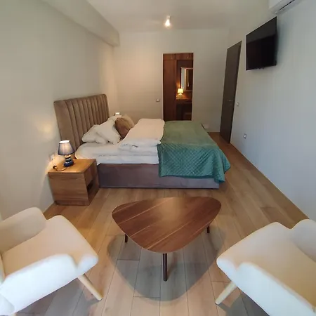 Sunhill Spacious 2 Bedroom Luxury *