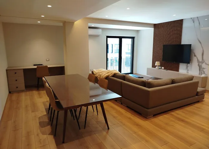 Sunhill Spacious 2 Bedroom Luxury Tirana