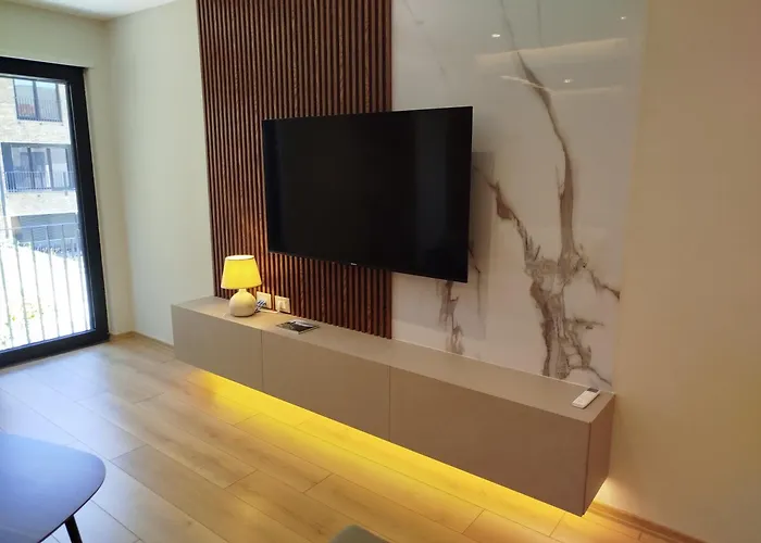 Apartment Sunhill Spacious 2 Bedroom Luxury Tirana