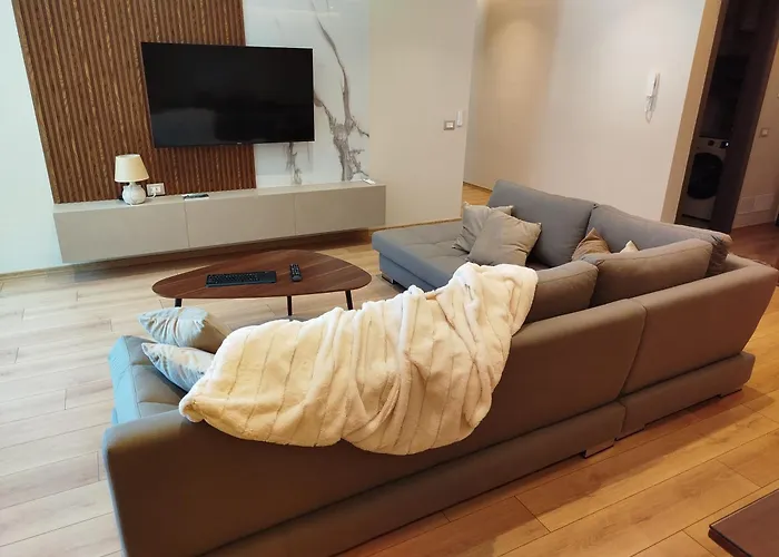 Sunhill Spacious 2 Bedroom Luxury Apartment