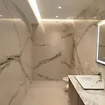 Sunhill Spacious 2 Bedroom Luxury * Tirana