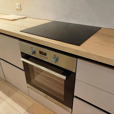 Sunhill Spacious 2 Bedroom Luxury טיראנה