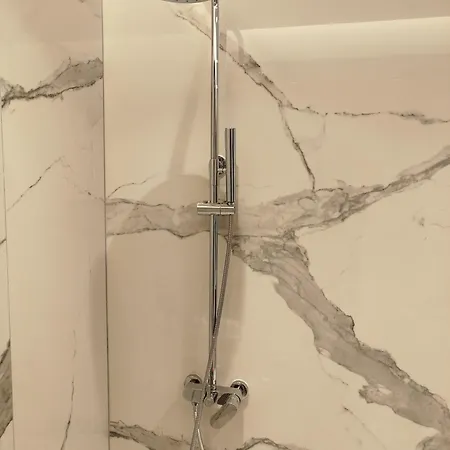 Sunhill Spacious 2 Bedroom Luxury דירה *