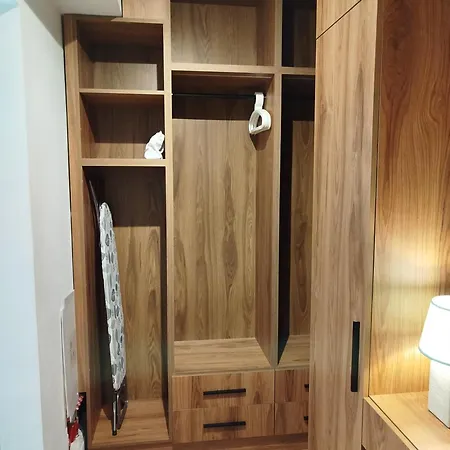 Sunhill Spacious 2 Bedroom Luxury טיראנה