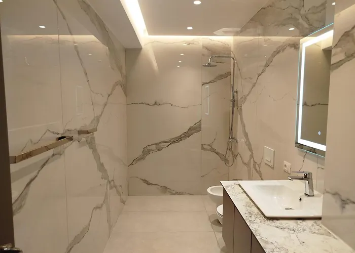 Sunhill Spacious 2 Bedroom Luxury Apartmán Tirana