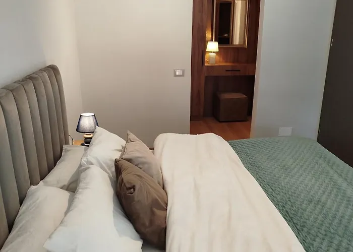 Sunhill Spacious 2 Bedroom Luxury 地拉那