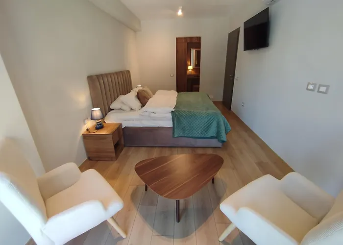 Sunhill Spacious 2 Bedroom Luxury *